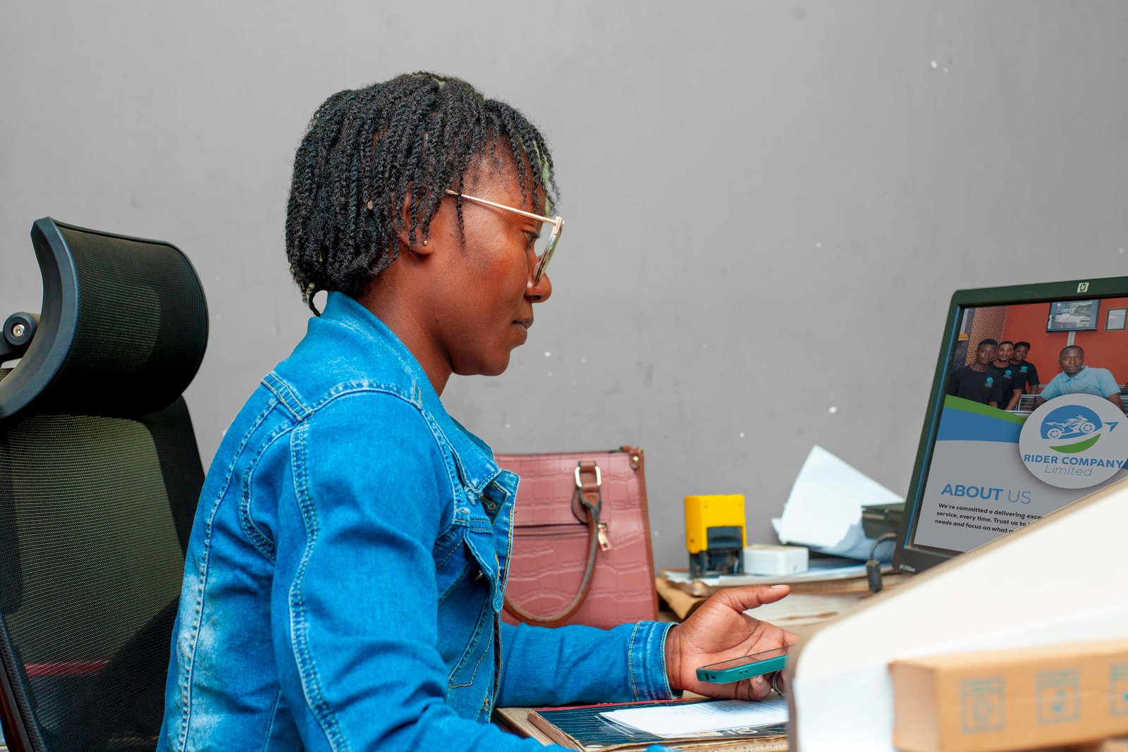 rider accounts assistant